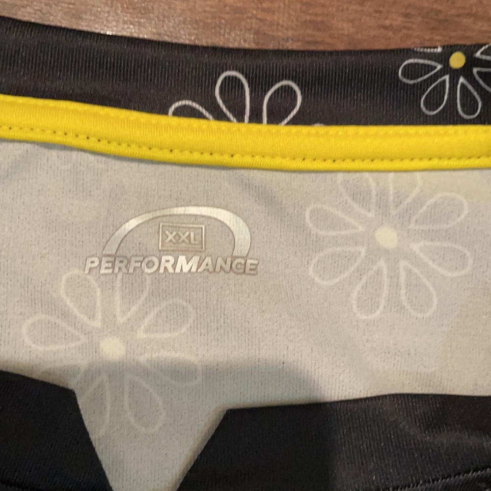 Gently worn Women’s cycling Jersey - Picture 3 of 3